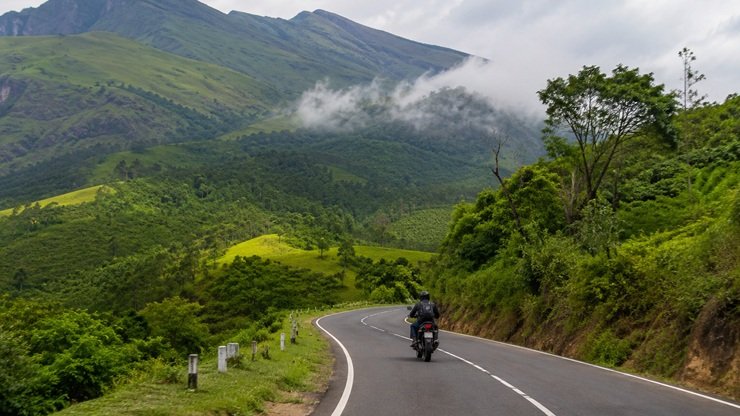 best bike riding roads india Kochi to Munnar